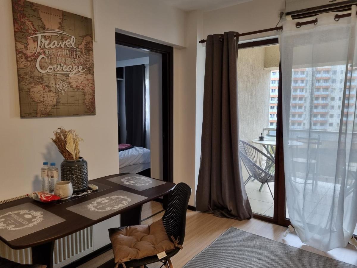 Lovely & Comfy, Central Apt In Iasi Exteriör bild